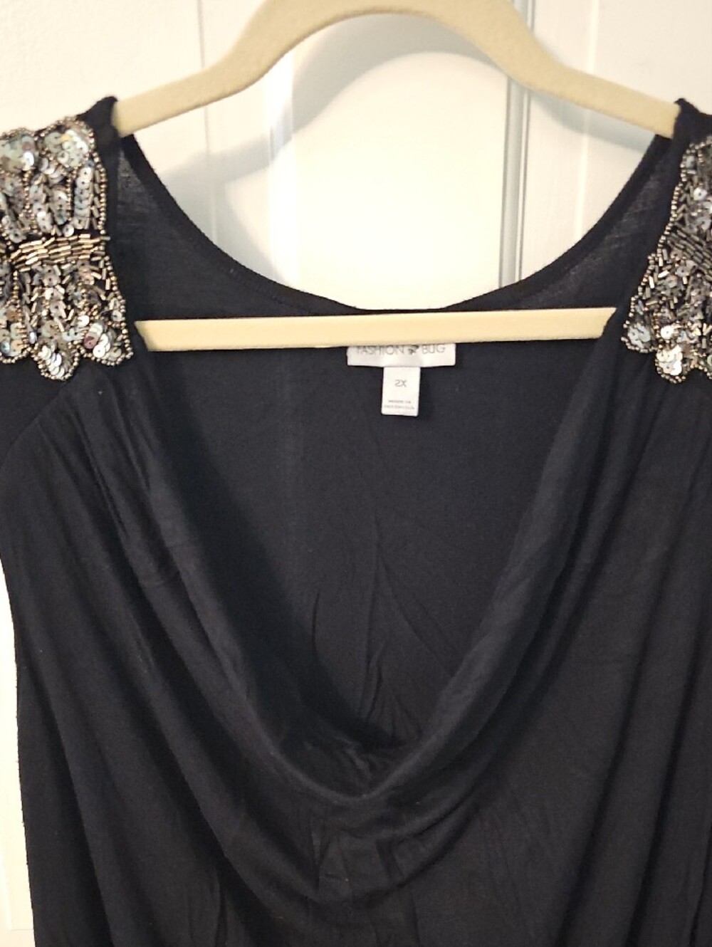 Sleveless Top - Picture 4 of 5